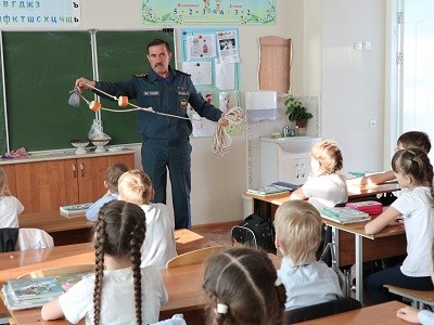Мероприятие по правилам безопасности на водоёмах и около них в зимнее время года