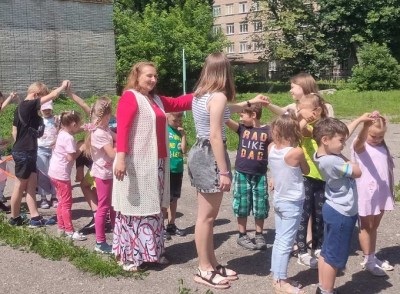 Веселый отдых в пришкольном лагере