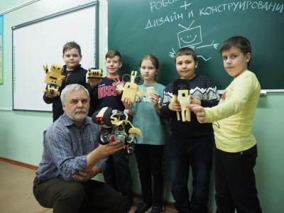 Совместное занятие объединений «Робототехника» и «Основы дизайна и конструирования» 