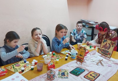 Конкурс рисунков к празднику «8 марта»