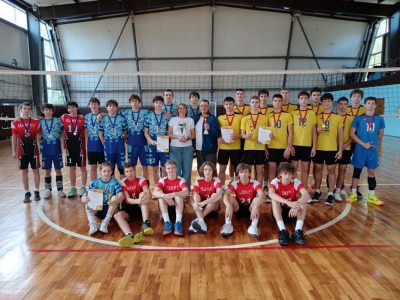 Открытый турнир по волейболу среди юношей «Сурская осень»